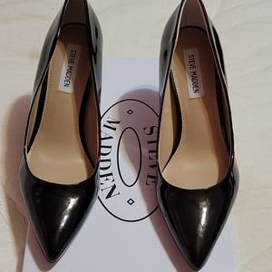 Steve Madden black pumps - Size 7.5